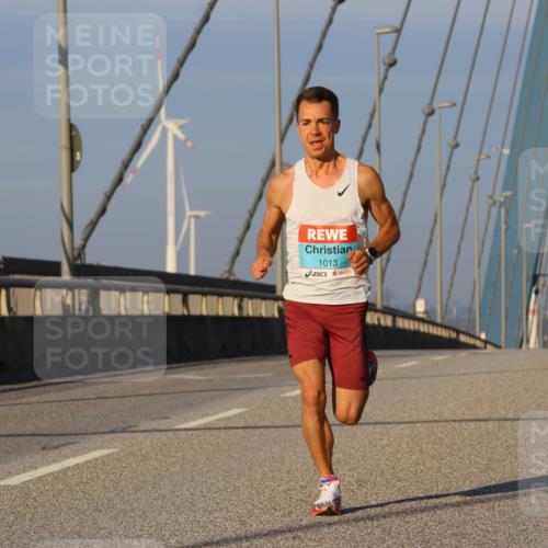 03.10.2025 - Köhlbrandbrückenlauf Strokosch-Dieckow http://msf.ph/oto/9104596 03.10.2025 09:30:20 Position 2 1013 meine-sportfotos.de