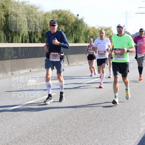 03.10.2025 - Köhlbrandbrückenlauf Strokosch-Dieckow http://msf.ph/oto/9104603 03.10.2025 12:13:07 Position 3 6629, 5957 meine-sportfotos.de