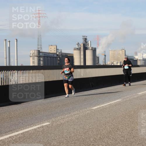 03.10.2025 - Köhlbrandbrückenlauf Lena Gebhardt http://msf.ph/oto/9104669 03.10.2025 10:12:39 Position 2  meine-sportfotos.de