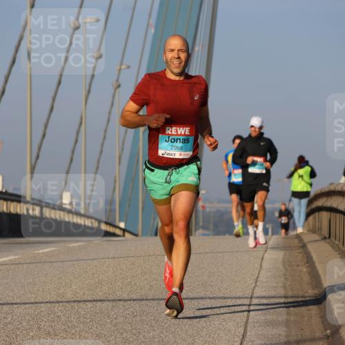 03.10.2025 - Köhlbrandbrückenlauf Strokosch-Dieckow http://msf.ph/oto/9104702 03.10.2025 09:31:06 Position 2 2968 meine-sportfotos.de