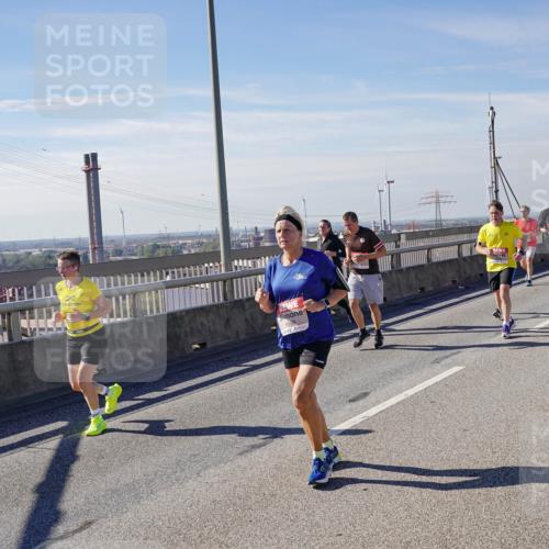 03.10.2025 - Köhlbrandbrückenlauf Michael Burmester http://msf.ph/oto/9104717 03.10.2025 12:48:48 Position 2 4509 meine-sportfotos.de