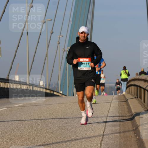 03.10.2025 - Köhlbrandbrückenlauf Strokosch-Dieckow http://msf.ph/oto/9104729 03.10.2025 09:31:11 Position 2 1062, 247 meine-sportfotos.de