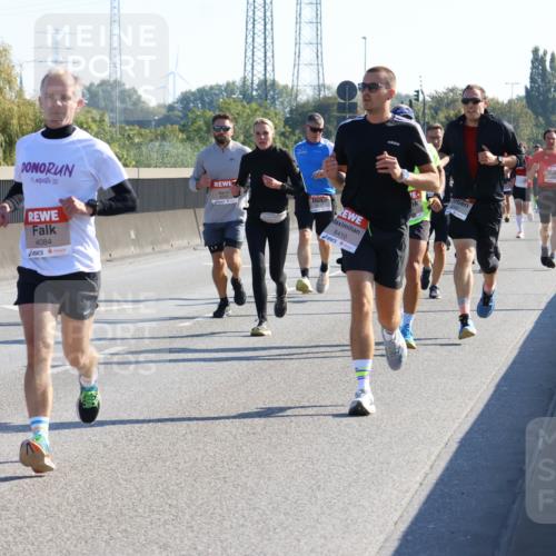 03.10.2025 - Köhlbrandbrückenlauf Strokosch-Dieckow http://msf.ph/oto/9104741 03.10.2025 12:13:21 Position 3 15, 4478, 4084, 6741, 6410 meine-sportfotos.de