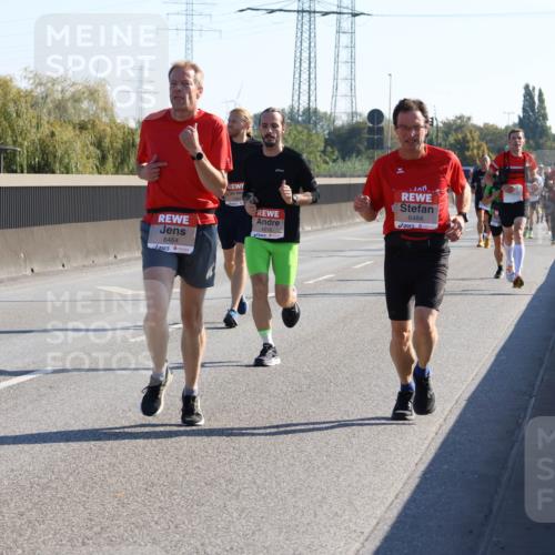 03.10.2025 - Köhlbrandbrückenlauf Strokosch-Dieckow http://msf.ph/oto/9104782 03.10.2025 12:13:28 Position 3 6464, 4016, 6484 meine-sportfotos.de