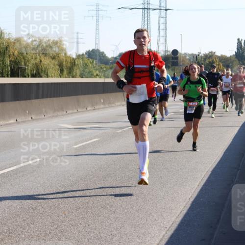 03.10.2025 - Köhlbrandbrückenlauf Strokosch-Dieckow http://msf.ph/oto/9104806 03.10.2025 12:13:33 Position 3  meine-sportfotos.de