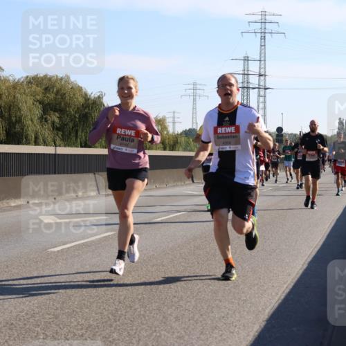 03.10.2025 - Köhlbrandbrückenlauf Strokosch-Dieckow http://msf.ph/oto/9104862 03.10.2025 12:13:51 Position 3 4148, 4304 meine-sportfotos.de