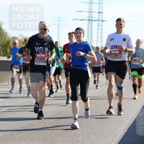 03.10.2025 - Köhlbrandbrückenlauf Strokosch-Dieckow http://msf.ph/oto/9104896 03.10.2025 12:13:59 Position 3 9095, 4137, 4177, 4251 meine-sportfotos.de