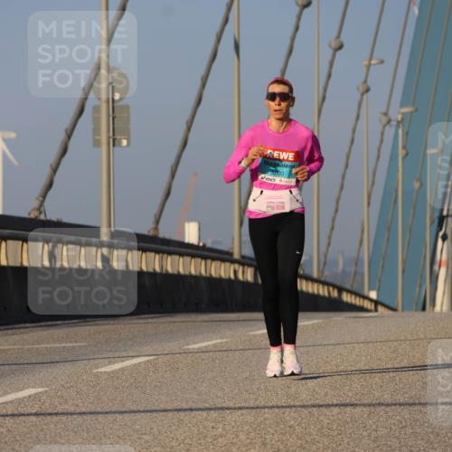 03.10.2025 - Köhlbrandbrückenlauf Strokosch-Dieckow http://msf.ph/oto/9104934 03.10.2025 09:31:47 Position 2 3203, 29 meine-sportfotos.de