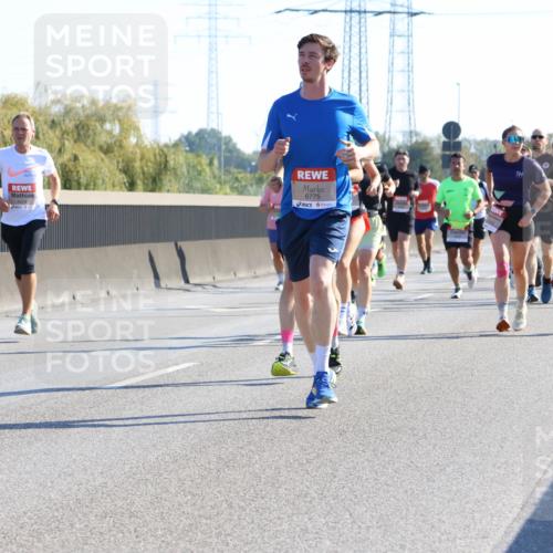 03.10.2025 - Köhlbrandbrückenlauf Strokosch-Dieckow http://msf.ph/oto/9104952 03.10.2025 12:14:06 Position 3 15, 6775, 4206 meine-sportfotos.de
