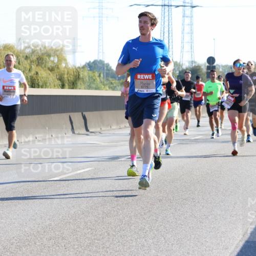 03.10.2025 - Köhlbrandbrückenlauf Strokosch-Dieckow http://msf.ph/oto/9104957 03.10.2025 12:14:06 Position 3 4074, 6775, 4206 meine-sportfotos.de