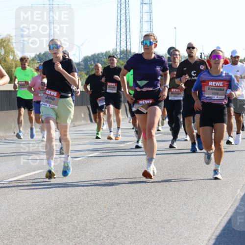 03.10.2025 - Köhlbrandbrückenlauf Strokosch-Dieckow http://msf.ph/oto/9104967 03.10.2025 12:14:08 Position 3 6769, 6612, 4206, 4491 meine-sportfotos.de