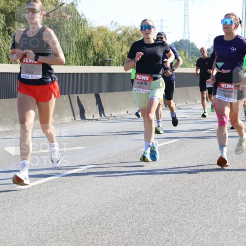03.10.2025 - Köhlbrandbrückenlauf Strokosch-Dieckow http://msf.ph/oto/9104987 03.10.2025 12:14:09 Position 3 6769, 6612, 4258, 4206 meine-sportfotos.de