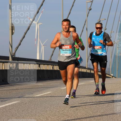 03.10.2025 - Köhlbrandbrückenlauf Strokosch-Dieckow http://msf.ph/oto/9104988 03.10.2025 09:32:06 Position 2 1022, 1041 meine-sportfotos.de