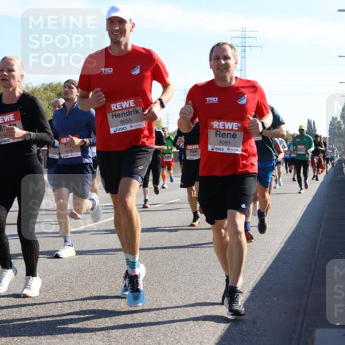 03.10.2025 - Köhlbrandbrückenlauf Strokosch-Dieckow http://msf.ph/oto/9105010 03.10.2025 12:14:17 Position 3 675, 4518, 6655, 6081 meine-sportfotos.de