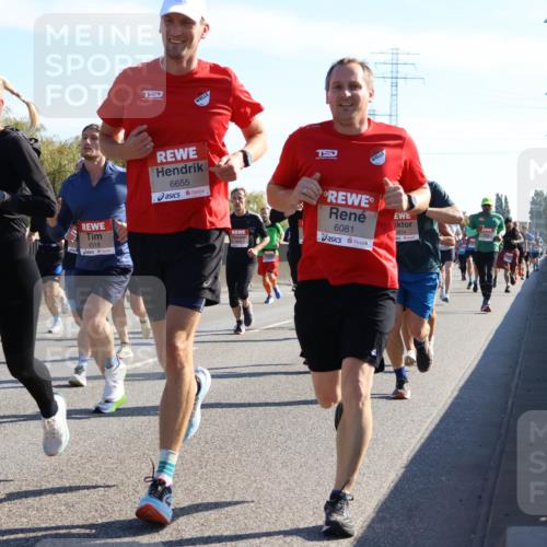 03.10.2025 - Köhlbrandbrückenlauf Strokosch-Dieckow http://msf.ph/oto/9105021 03.10.2025 12:14:17 Position 3 15, 4518, 6655, 15, 6081, 4654 meine-sportfotos.de