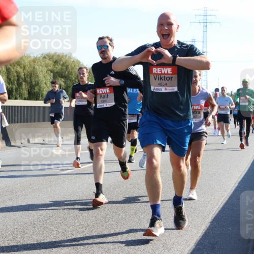03.10.2025 - Köhlbrandbrückenlauf Strokosch-Dieckow http://msf.ph/oto/9105044 03.10.2025 12:14:18 Position 3 6390, 4654, 62 meine-sportfotos.de