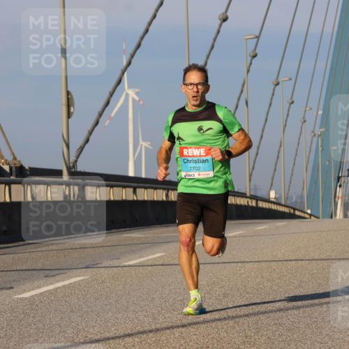 03.10.2025 - Köhlbrandbrückenlauf Strokosch-Dieckow http://msf.ph/oto/9105085 03.10.2025 09:32:29 Position 2 2702 meine-sportfotos.de