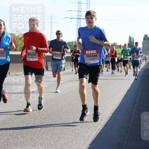 03.10.2025 - Köhlbrandbrückenlauf Strokosch-Dieckow http://msf.ph/oto/9105132 03.10.2025 12:14:28 Position 3 6341, 6706, 4140 meine-sportfotos.de
