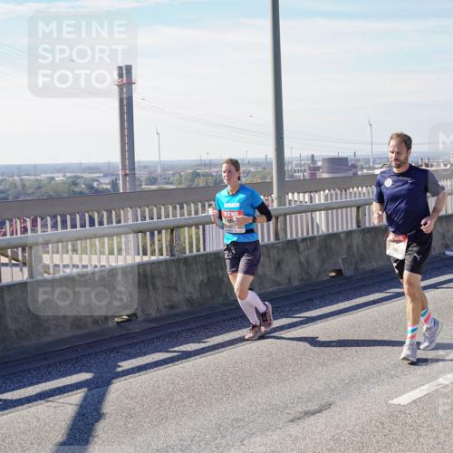 03.10.2025 - Köhlbrandbrückenlauf Michael Burmester http://msf.ph/oto/9105145 03.10.2025 12:49:02 Position 2 497 meine-sportfotos.de