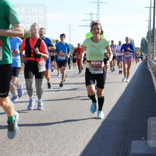 03.10.2025 - Köhlbrandbrückenlauf Strokosch-Dieckow http://msf.ph/oto/9105166 03.10.2025 12:14:37 Position 3 4371, 4292 meine-sportfotos.de