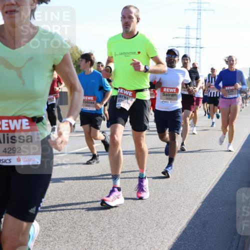 03.10.2025 - Köhlbrandbrückenlauf Strokosch-Dieckow http://msf.ph/oto/9105180 03.10.2025 12:14:38 Position 3 6158, 4292, 6525, 6364, 6091 meine-sportfotos.de