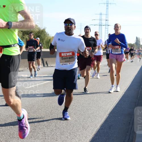 03.10.2025 - Köhlbrandbrückenlauf Strokosch-Dieckow http://msf.ph/oto/9105195 03.10.2025 12:14:39 Position 3 6364, 6091 meine-sportfotos.de