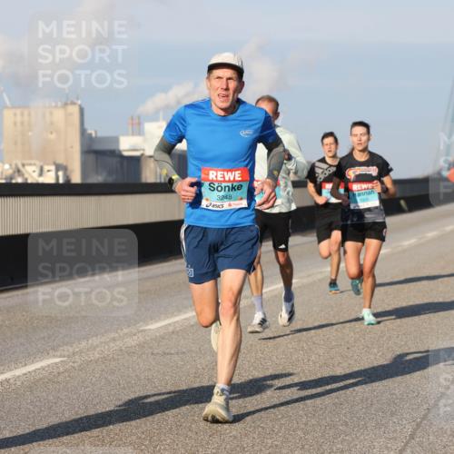 03.10.2025 - Köhlbrandbrückenlauf Lena Gebhardt http://msf.ph/oto/9105199 03.10.2025 09:38:54 Position 2 3248, 3008 meine-sportfotos.de