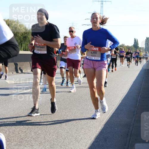 03.10.2025 - Köhlbrandbrückenlauf Strokosch-Dieckow http://msf.ph/oto/9105203 03.10.2025 12:14:40 Position 3 5810, 6631, 4203 meine-sportfotos.de