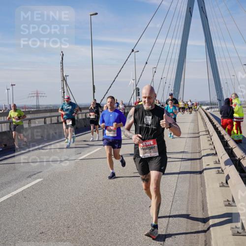 03.10.2025 - Köhlbrandbrückenlauf Michael Burmester http://msf.ph/oto/9105218 03.10.2025 12:49:05 Position 2 1887, 5678 meine-sportfotos.de