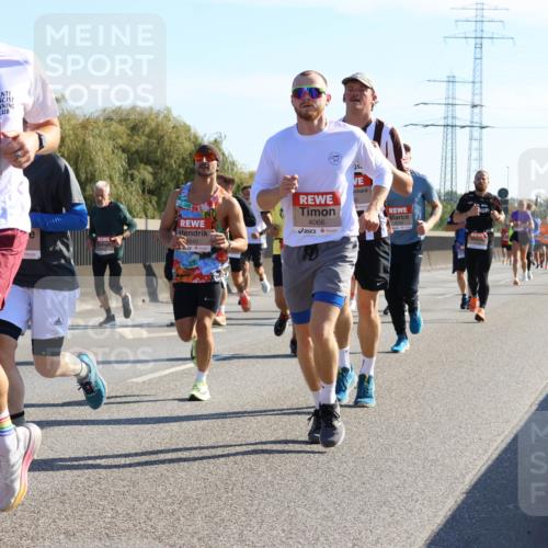 03.10.2025 - Köhlbrandbrückenlauf Strokosch-Dieckow http://msf.ph/oto/9105232 03.10.2025 12:14:42 Position 3 6631, 1940, 4066 meine-sportfotos.de
