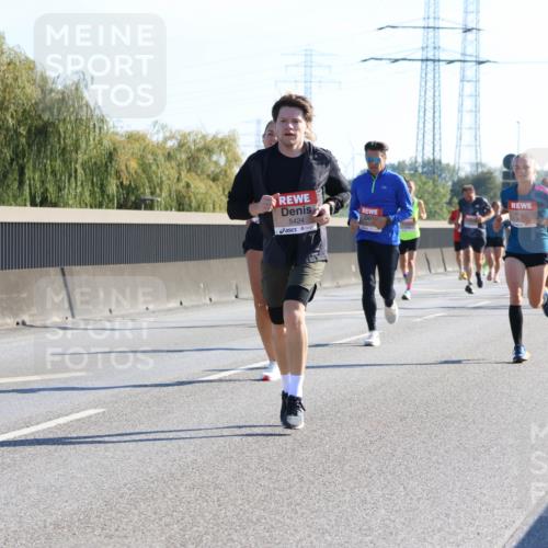 03.10.2025 - Köhlbrandbrückenlauf Strokosch-Dieckow http://msf.ph/oto/9105265 03.10.2025 12:14:48 Position 3 5424 meine-sportfotos.de