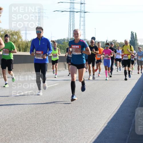 03.10.2025 - Köhlbrandbrückenlauf Strokosch-Dieckow http://msf.ph/oto/9105284 03.10.2025 12:14:50 Position 3 5424, 6279 meine-sportfotos.de