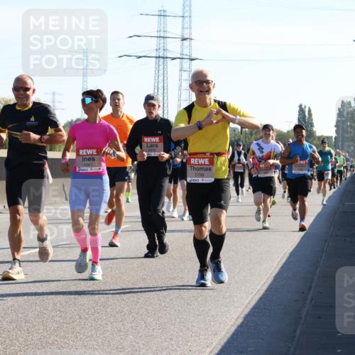 03.10.2025 - Köhlbrandbrückenlauf Strokosch-Dieckow http://msf.ph/oto/9105324 03.10.2025 12:14:55 Position 3 4061, 4319, 5799 meine-sportfotos.de