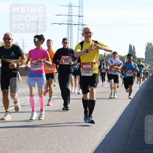 03.10.2025 - Köhlbrandbrückenlauf Strokosch-Dieckow http://msf.ph/oto/9105330 03.10.2025 12:14:55 Position 3 4061, 4119, 4319, 5799 meine-sportfotos.de