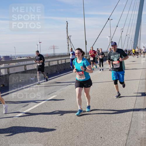 03.10.2025 - Köhlbrandbrückenlauf Michael Burmester http://msf.ph/oto/9105336 03.10.2025 12:49:09 Position 2 2025, 4610 meine-sportfotos.de