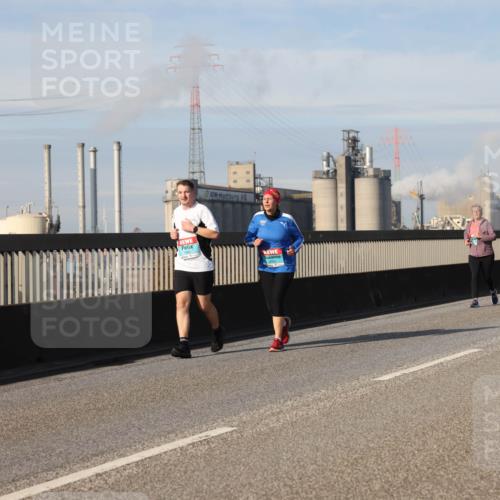 03.10.2025 - Köhlbrandbrückenlauf Lena Gebhardt http://msf.ph/oto/9105338 03.10.2025 10:12:55 Position 2  meine-sportfotos.de