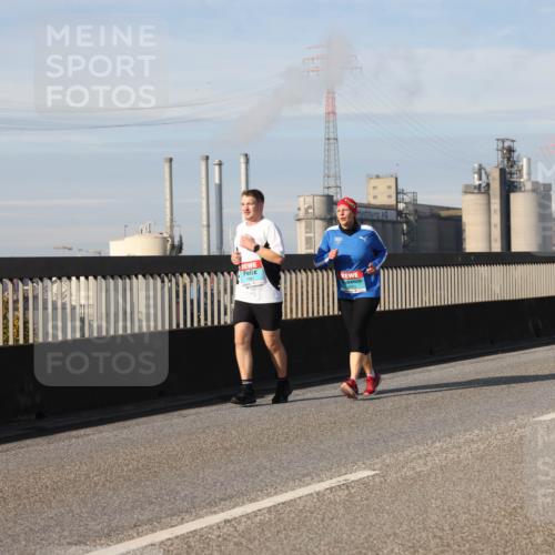 03.10.2025 - Köhlbrandbrückenlauf Lena Gebhardt http://msf.ph/oto/9105348 03.10.2025 10:12:56 Position 2  meine-sportfotos.de