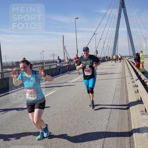 03.10.2025 - Köhlbrandbrückenlauf Michael Burmester http://msf.ph/oto/9105368 03.10.2025 12:49:10 Position 2 4610, 2025 meine-sportfotos.de