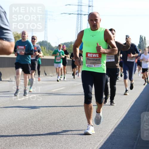 03.10.2025 - Köhlbrandbrückenlauf Strokosch-Dieckow http://msf.ph/oto/9105371 03.10.2025 12:15:16 Position 3 4127, 4266 meine-sportfotos.de