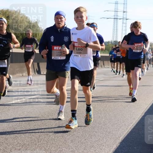 03.10.2025 - Köhlbrandbrückenlauf Strokosch-Dieckow http://msf.ph/oto/9105404 03.10.2025 12:15:24 Position 3 6062, 13, 6798, 6088 meine-sportfotos.de