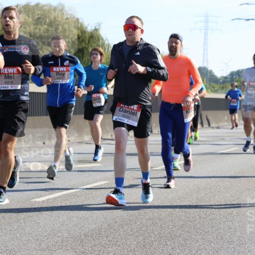 03.10.2025 - Köhlbrandbrückenlauf Strokosch-Dieckow http://msf.ph/oto/9105427 03.10.2025 12:15:31 Position 3 45, 24, 2016, 6018, 6470, 6032, 5671 meine-sportfotos.de