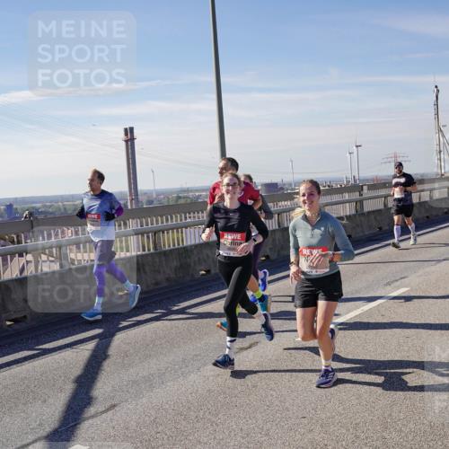 03.10.2025 - Köhlbrandbrückenlauf Michael Burmester http://msf.ph/oto/9105454 03.10.2025 12:49:14 Position 2  meine-sportfotos.de