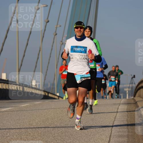 03.10.2025 - Köhlbrandbrückenlauf Strokosch-Dieckow http://msf.ph/oto/9105478 03.10.2025 09:33:16 Position 2 3740 meine-sportfotos.de