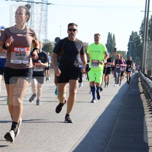 03.10.2025 - Köhlbrandbrückenlauf Strokosch-Dieckow http://msf.ph/oto/9105489 03.10.2025 12:15:41 Position 3 4380, 4246 meine-sportfotos.de
