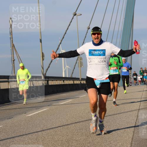 03.10.2025 - Köhlbrandbrückenlauf Strokosch-Dieckow http://msf.ph/oto/9105511 03.10.2025 09:33:19 Position 2  meine-sportfotos.de