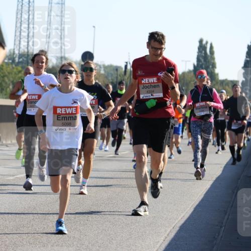 03.10.2025 - Köhlbrandbrückenlauf Strokosch-Dieckow http://msf.ph/oto/9105538 03.10.2025 12:15:46 Position 3 38, 4422, 75, 5098, 4334 meine-sportfotos.de