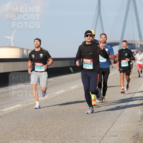 03.10.2025 - Köhlbrandbrückenlauf Lena Gebhardt http://msf.ph/oto/9105545 03.10.2025 09:39:05 Position 2 12 meine-sportfotos.de