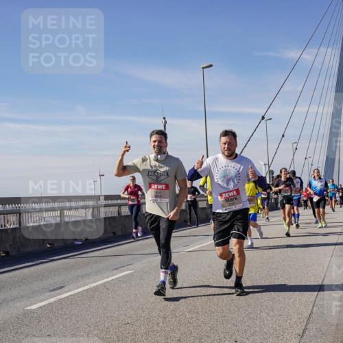 03.10.2025 - Köhlbrandbrückenlauf Michael Burmester http://msf.ph/oto/9105556 03.10.2025 12:49:22 Position 2 6818 meine-sportfotos.de