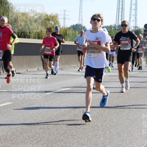03.10.2025 - Köhlbrandbrückenlauf Strokosch-Dieckow http://msf.ph/oto/9105558 03.10.2025 12:15:48 Position 3 6214, 5098, 6601, 4334 meine-sportfotos.de