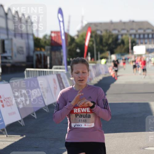 03.10.2025 - Köhlbrandbrückenlauf Jannik Wohlers http://msf.ph/oto/9105665 03.10.2025 12:58:38 Ziel 4084, 4148, 4241, 5706, 6617 meine-sportfotos.de